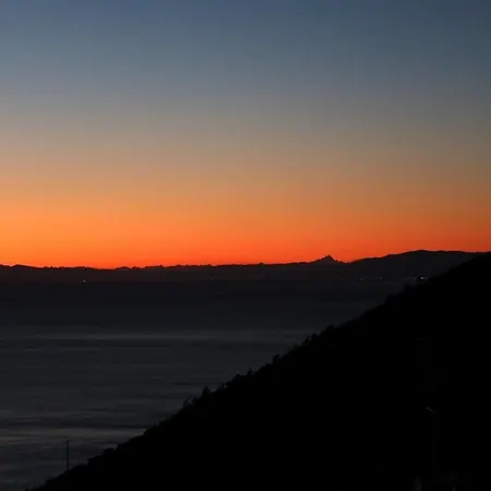 La Notte Sull'isola - Montaretto - Tra Il Cielo E Il Mare Reggimonti