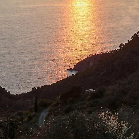 La Notte Sull'isola - Montaretto - Terrazza Tra Il Cielo E Il Mare
