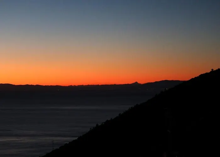La Notte Sull'isola - - Tra Il Cielo E Il Mare Montaretto
